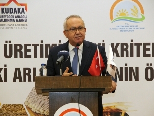 Arı Ürünleri Üretimindeki Kriterler ve Bal Dışındaki Arı Ürünlerinin Önemi Sempozyumu Galeri