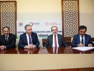 Bayburt Bilim ve Sanatla Geleceğini Tasarlıyor Projesinde İmzalar Atıldı Galeri