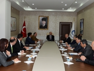 Türkiye-İran Ekonomik ve Kültürel İlişkilerinde Erzurum’un Rolü Masaya Yatırıldı Galeri