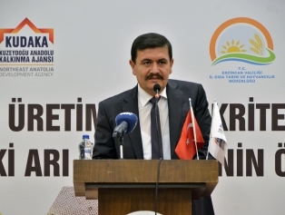 Arı Ürünleri Üretimindeki Kriterler ve Bal Dışındaki Arı Ürünlerinin Önemi Sempozyumu Galeri