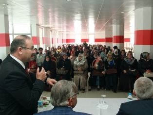 Olur ve Oltu İlçelerinde Kursiyerler Sertifikalarını Aldı Galeri