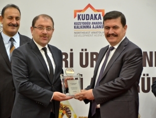 Arı Ürünleri Üretimindeki Kriterler ve Bal Dışındaki Arı Ürünlerinin Önemi Sempozyumu Galeri