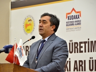 Arı Ürünleri Üretimindeki Kriterler ve Bal Dışındaki Arı Ürünlerinin Önemi Sempozyumu Galeri