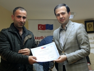 Tercan ve Çayırlı’da Kursiyerler Sertifikalarını Aldı Galeri