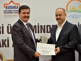 Arı Ürünleri Üretimindeki Kriterler ve Bal Dışındaki Arı Ürünlerinin Önemi Sempozyumu Galeri