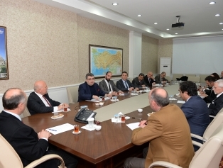 Türkiye-İran Ekonomik ve Kültürel İlişkilerinde Erzurum’un Rolü Masaya Yatırıldı Galeri