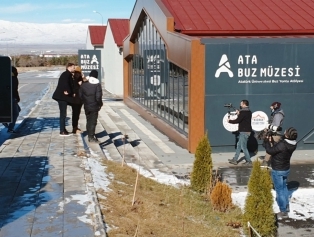 “Buraların Yabancısıyız” Ekibi Erzurum'u Dünyaya Anlatıyor Galeri