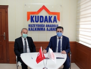 Karnavas Bezi’nin Tanıtımı İçin İmzalar Atıldı Galeri